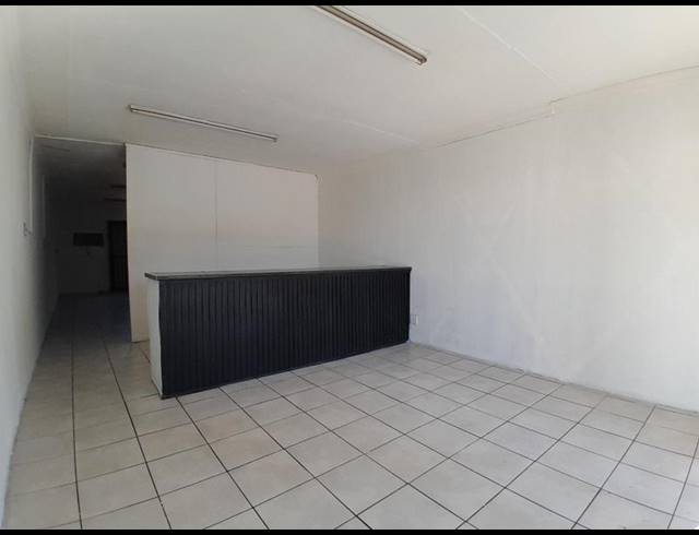 RETAIL PROPERTY TO RENT IN HEUWELOORD